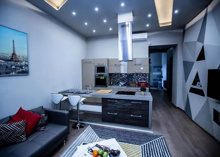 Danube Bank Apartment With Sauna/A.C