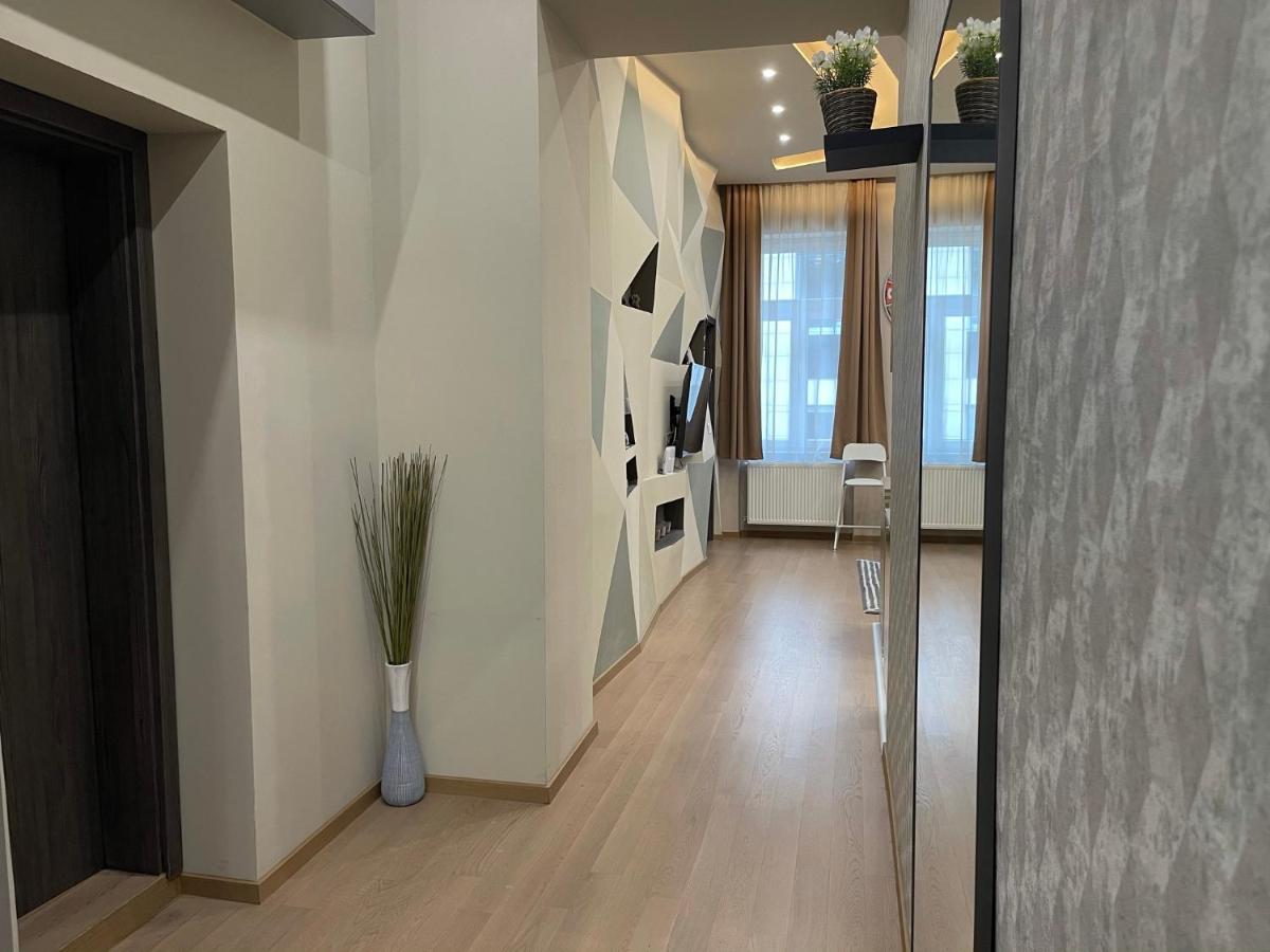 Danube Bank With Sauna/a.c Appartement Boedapest